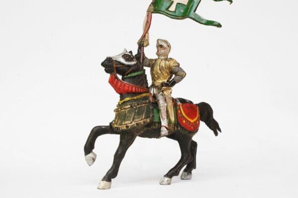 Reamsa Mounted Crusader Knight with Standard
