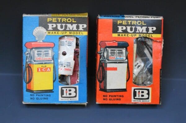 SOLD Britains Garage Series Petrol Pumps MIB