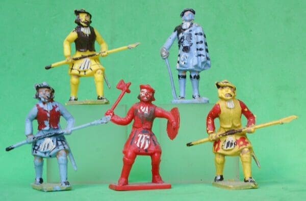 Cherilea Group of 60mm Highland Clansmen