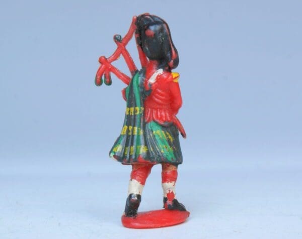 Hong Kong Copy of Herald Highlander - RED Plastic - Image 4