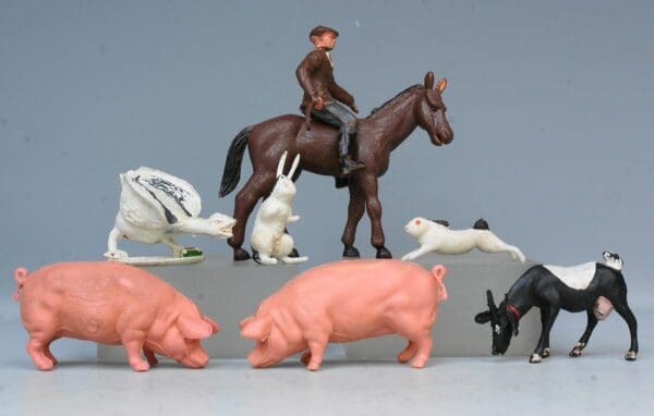 NEW! Hong Kong/Empire Made Copies of Britains/Herald Farm Models