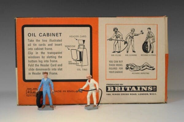 SOLD Britains Esso Garage Forecourt Set Boxed - Image 3