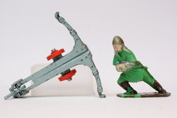 SOLD Lone Star Giant Crossbow & Man-at-Arms Loading