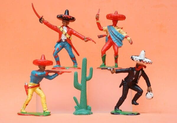 Crescent 'Cisco Kid' Mexicans - 4 On Foot