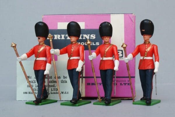 Eyes Right Scots Guards Drum Major - Mint Trade Box!