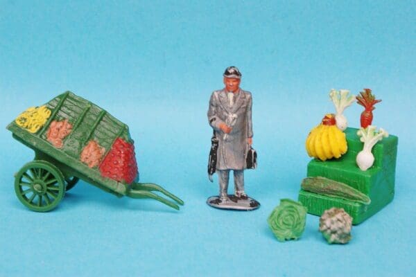 Tri-ang Spot-On Greengrocer's Barrow