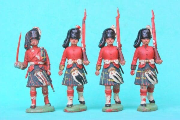 NEW! Herald Military Gordon Highlanders - Loose Set #5