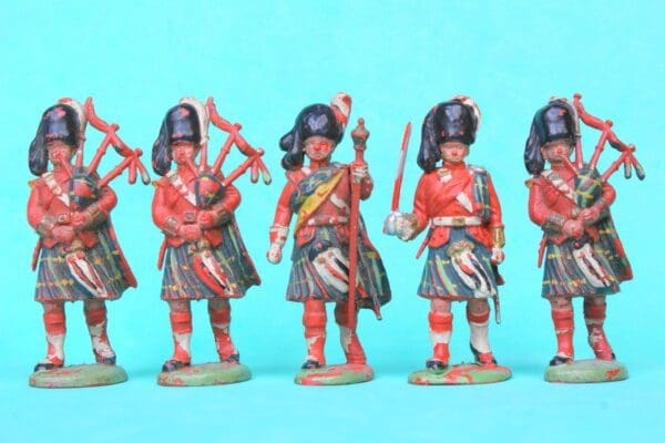 NEW! Herald Military Gordon Highlanders - Group of 5