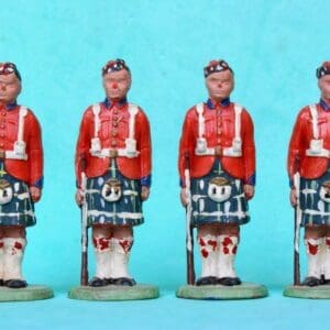 SOLD Herald Military Figures: Highlanders at Attention