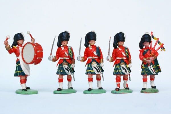SOLD Herald Gordon Highlanders - Group of 5