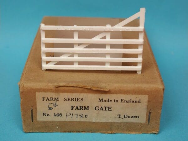 SOLD Taylor & Sons Farm Gate "Please Shut the Gate" Trade Box