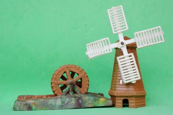 **TO CLEAR** Taylor & Sons Plastic Windmill & Watermill