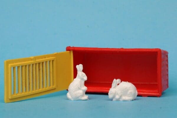 Taylor & Sons Farm Series Rabbit Hutch with Rabbits - Image 3