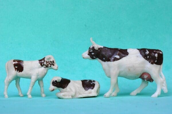 SOLD Hilco Farm Cow (Herald Copy) and Calves