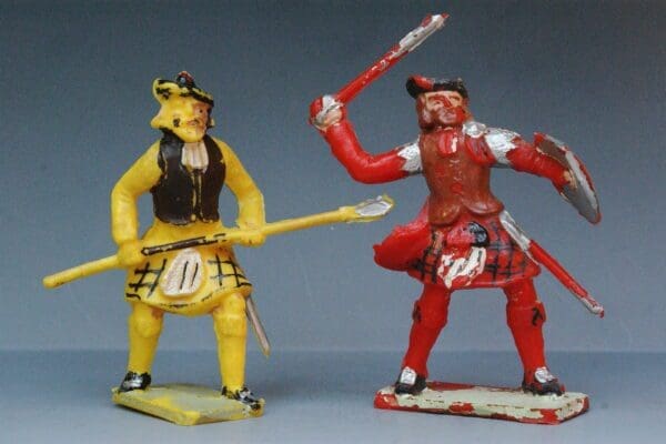 SOLD Pair of Cherilea 60mm Highland Clansmen