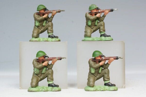 NEW! Herald Khaki Infantry, Kneeling Firing - NETTED Helmets!