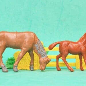 SOLD Speedwell Farm Horse & Foal - Brown Plastic #1