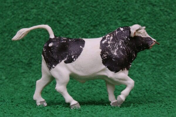 NEW! Britains Polythene Plastic Bull - Friesian Breed