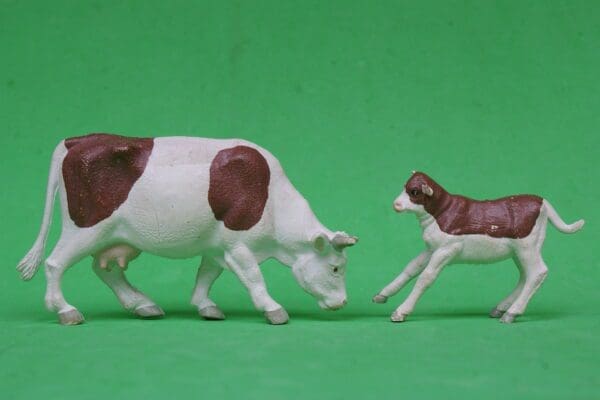SOLD Britains Feeding Cow & Bull Calf - Later PVC Issue!