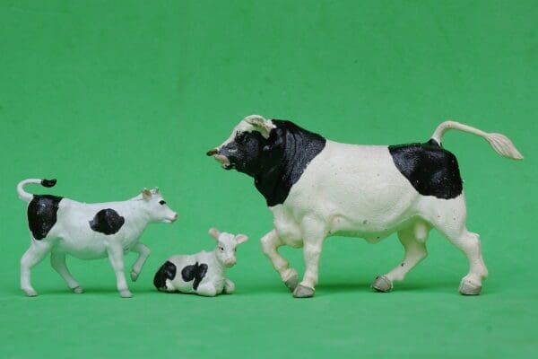 SOLD Britains Cow, Bull & Bull Calf - Later PVC issue!