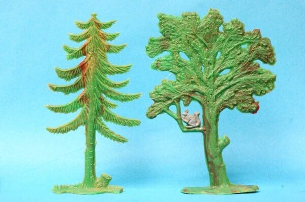 Taylor & Sons Squirrel Tree & SCARCE Fir Tree