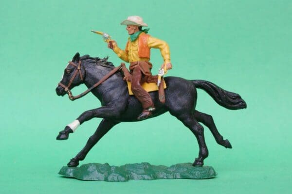 SOLD Swoppet Cowboy Firing Twin Guns Mounted - Early Issue 1958