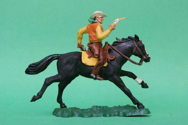 SOLD Swoppet Cowboy Firing Twin Guns Mounted - Early Issue 1958 - Image 3