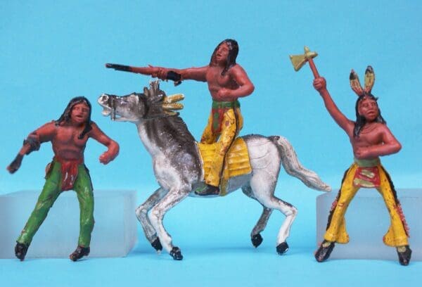 SOLD Cherilea 60mm Mounted Indians - Old Stock!