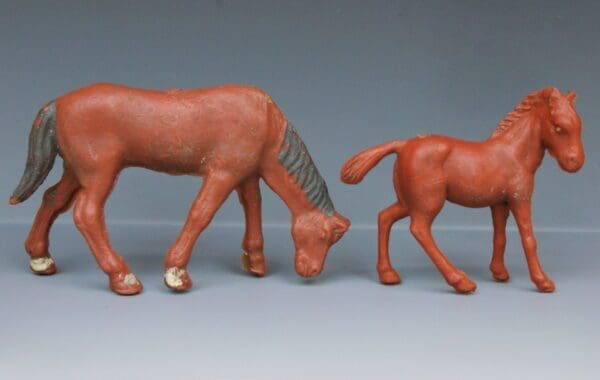 SOLD Speedwell Farm Horse & Foal - Brown Plastic