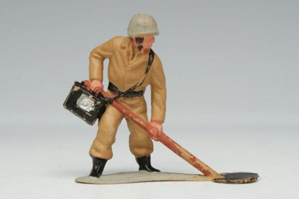 SOLD Timpo Solid Plastic West German Mine Detector