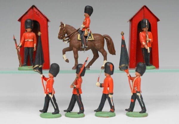 SOLD Herald Guards Collection Zang Era - Great Condition!