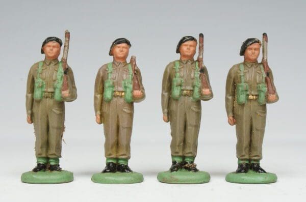 SOLD Herald Khaki Infantrymen at Attention Loose Set
