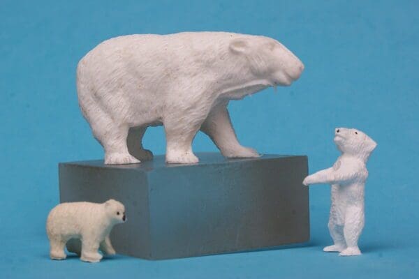 Barrett & Sons Zoo Polar Bear & 2 Cubs Set