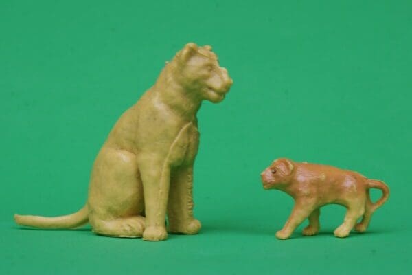 Barrett & Sons Zoo Seated Lioness & Lion Cub - RARE!