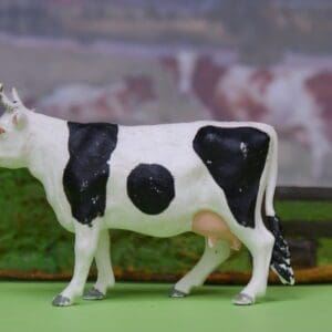 SOLD Herald Standing Cow (Friesian breed) - Superb!