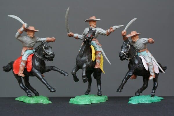 Timpo ACW Mounted Confederate Officers, Shell Jackets