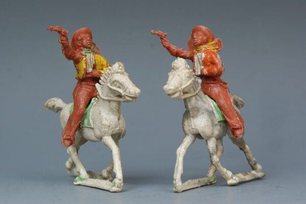 Cherilea 40mm Mounted Cowboys with Pistols
