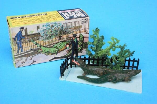 SOLD Britains Mini-Set Keeper & Crocodiles - Boxed!