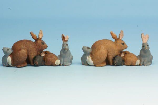 NEW! Herald Doe with Young - Light or Dark Brown - Image 3