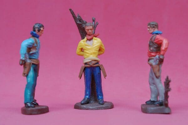 SOLD Britains Swoppet Cowboys 3-Figures (2nd Series) - Image 4