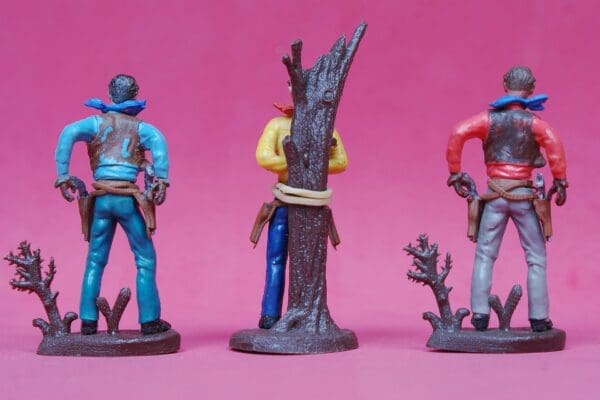 SOLD Britains Swoppet Cowboys 3-Figures (2nd Series) - Image 3