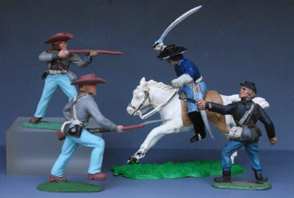 SOLD Timpo ACW Mounted Union Officer plus Infantry