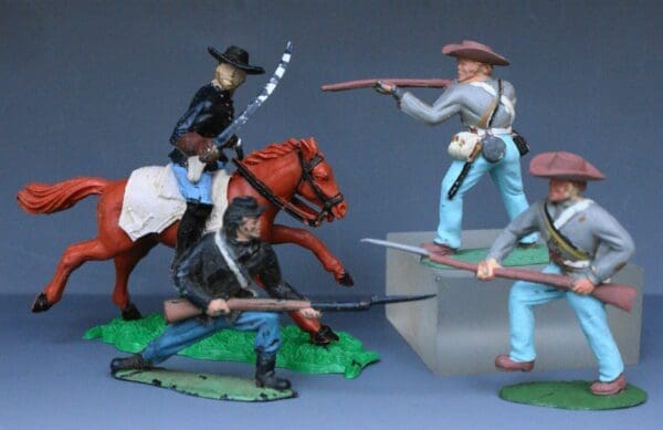 SOLD Timpo ACW Mounted Union Officer plus Infantry