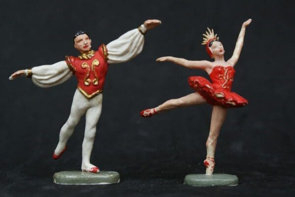 SOLD Herald Ballet Dancers (Red)