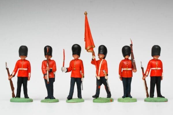 Herald Guardsmen Queen's Colour Party - 6 Pieces