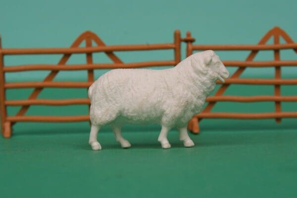 SOLD Britains WHITE Plastic Standing Sheep