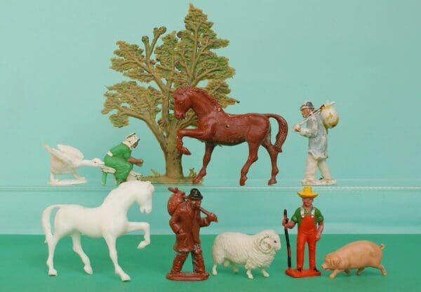 SOLD Small collection Hilco Farm Animals and Farmhands