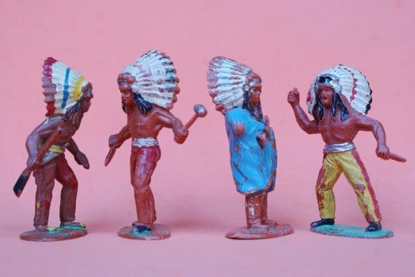 SOLD Timpo Wild West 4 Indians on Foot #2