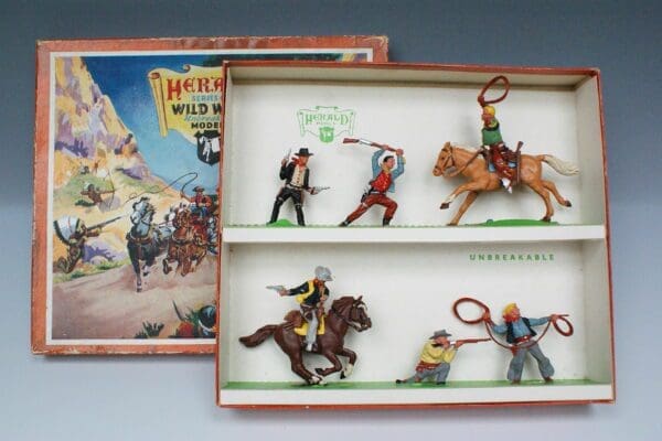 SOLD Herald Mounted & Dismounted Cowboys - Box Set