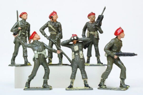 Cherilea 60mm British Paratroopers - FULL Set of 6